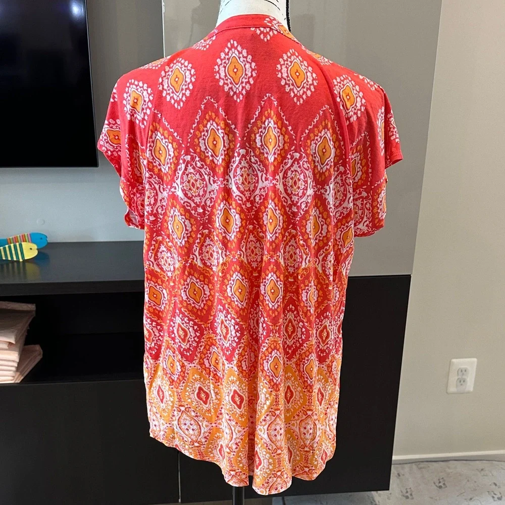 ⚠️Dana Buchman Red and Orange Patterned Blouse - Picture 2 of 8